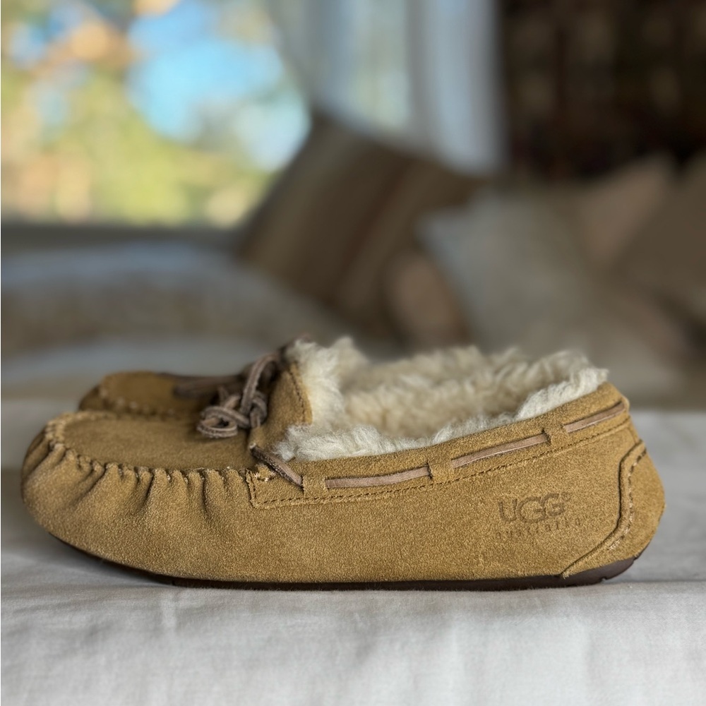 UGG Chestnut Suede Moccasin with Plush Lining